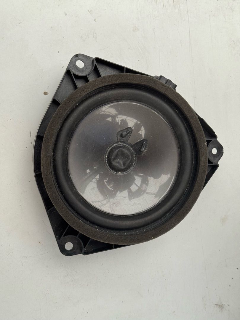 динамик Lexus RX 4 поколение 2017, 3.0 л., бензин, АКПП, 8616078060 - фото №1