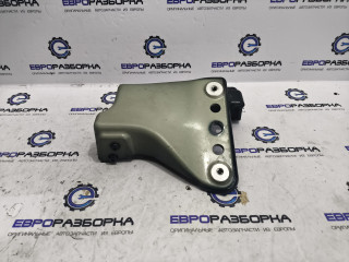 кронштейн (крепление) Bentley Bentayga 1 поколение [рестайлинг] 4V1 2023, 4.0 л., TFSI, DCU, бензин, АКПП, темно-зеленый перламутр, внедорожник 5 дв., полный привод, правый руль, 36A821233