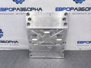 защита днища Bentley Continental GT 3 поколение 2023, 4.0 л., CVD, бензин, АКПП, красный, купе, полный привод, правый руль, 3SD802019A