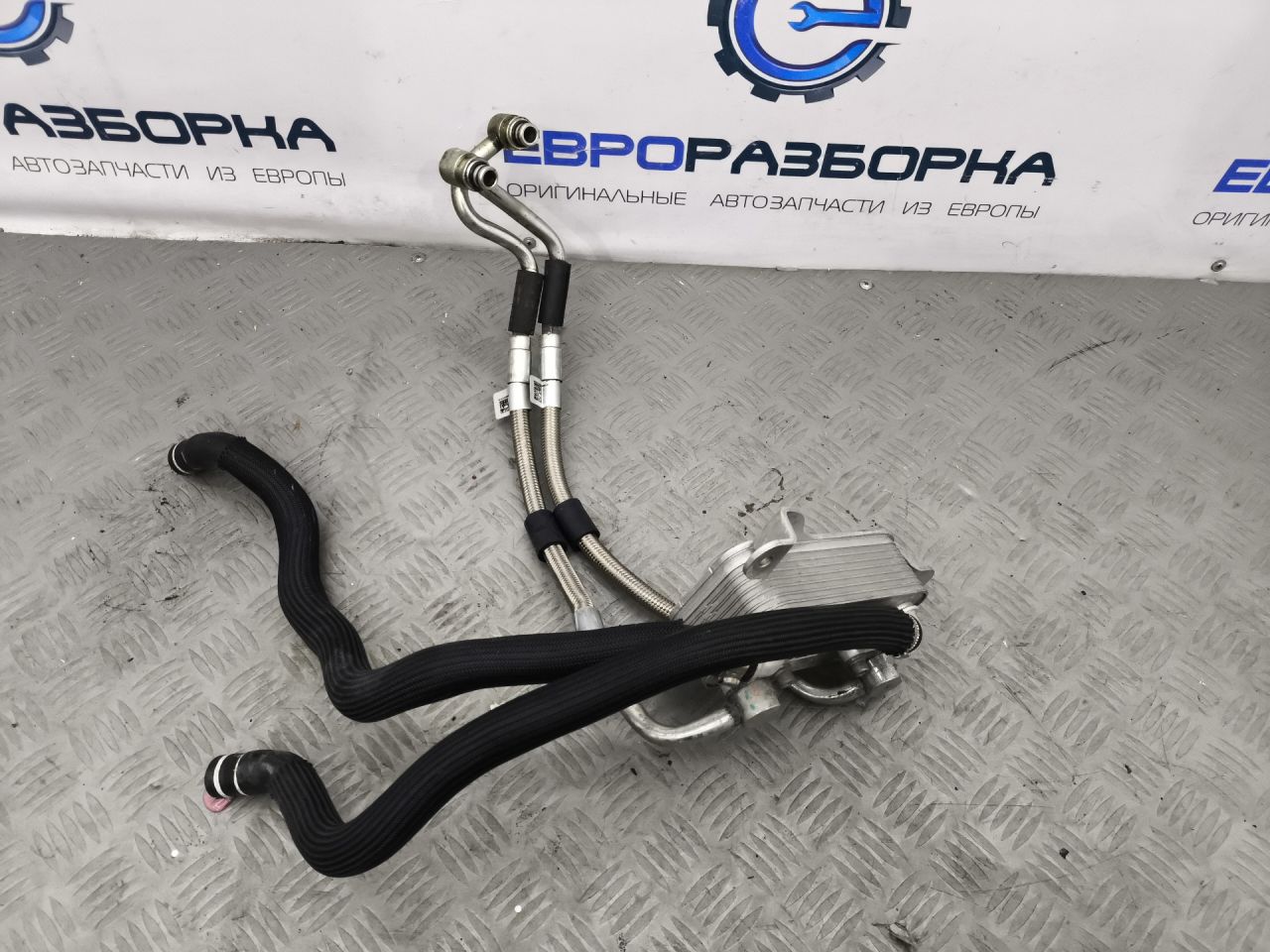 радиатор АКПП Maserati Levante 1 поколение M161 2019, 3.0 л., бензин, АКПП, 670034967, 670034966, 670034965 - фото №1
