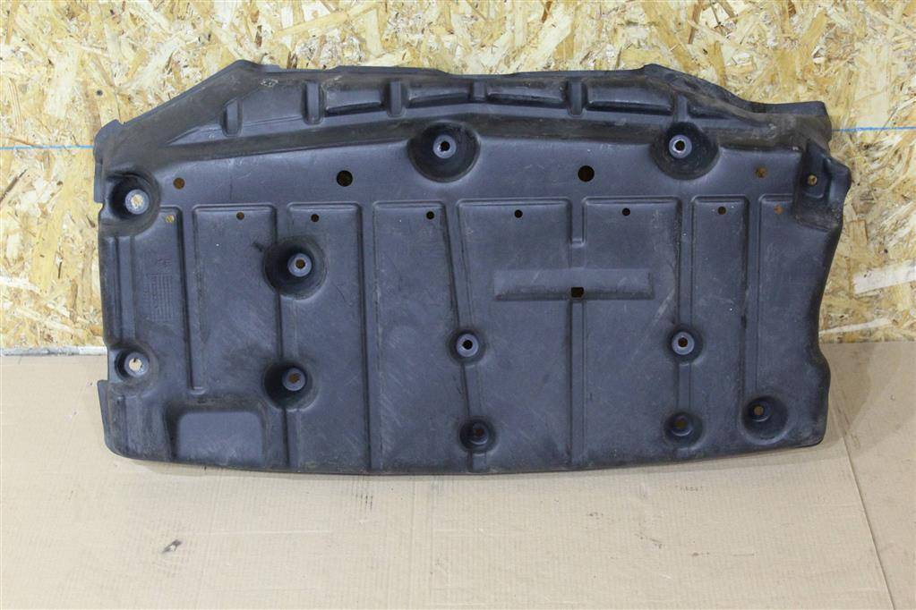 защита днища Maserati Levante 1 поколение M161 2017, 3.0 л., дизель, АКПП, передний привод, 670107815 - фото №1