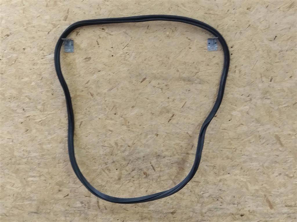 уплотнитель двери BMW 6 GT G32 2017, 3.0 л., дизель, АКПП, полный привод, правый руль, 51727475706, 7475706 - фото №1