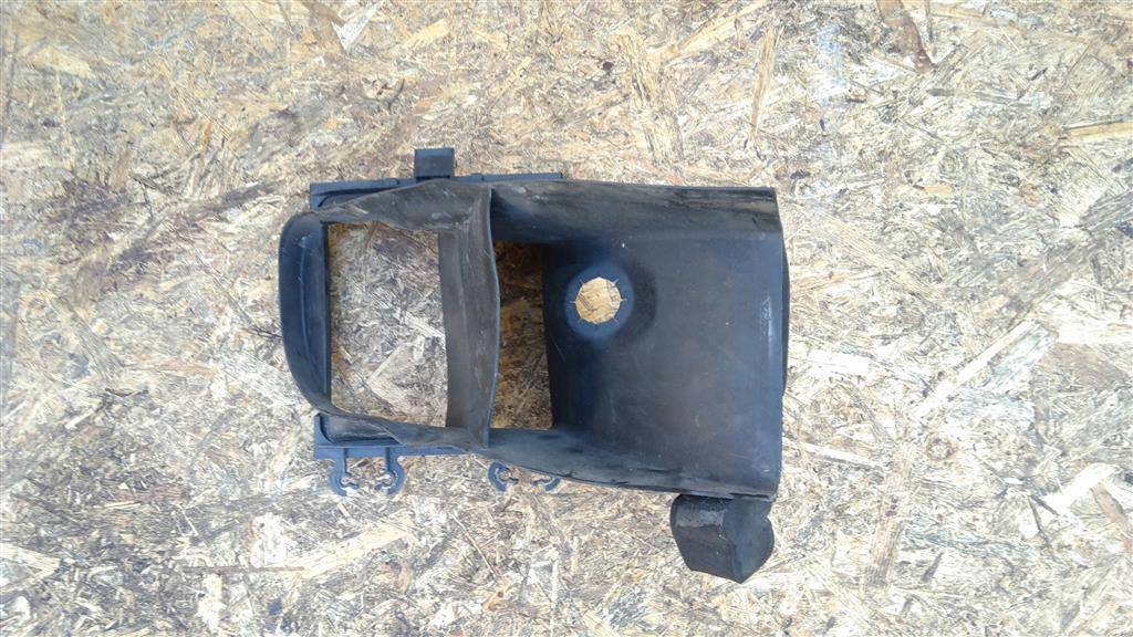 воздуховод интеркулера Bentley Continental Flying Spur 1 поколение 2012, 6.0 л., бензин, АКПП, серый, передний привод, 3W5121468B, 3W5121468B - фото №1