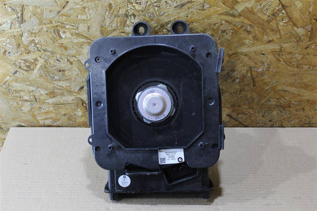 сабвуфер BMW X2 F39 2021, 2.0 л., бензин, АКПП, полный привод, правый руль, 65139275996, 7927998, 9275996, 65137927998, 65139275996 - фото №1