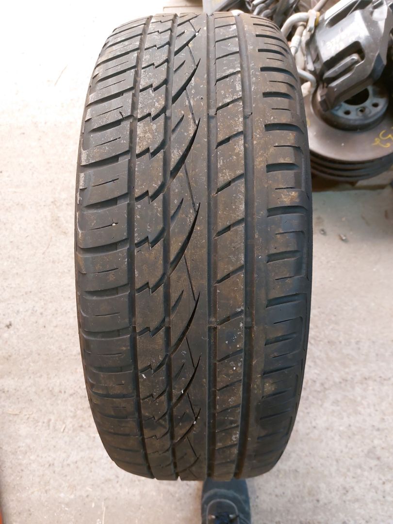 шина Land Rover Discovery Sport 1 поколение L550 2019, 2.0 л., дизель, АКПП, передний привод - фото №1