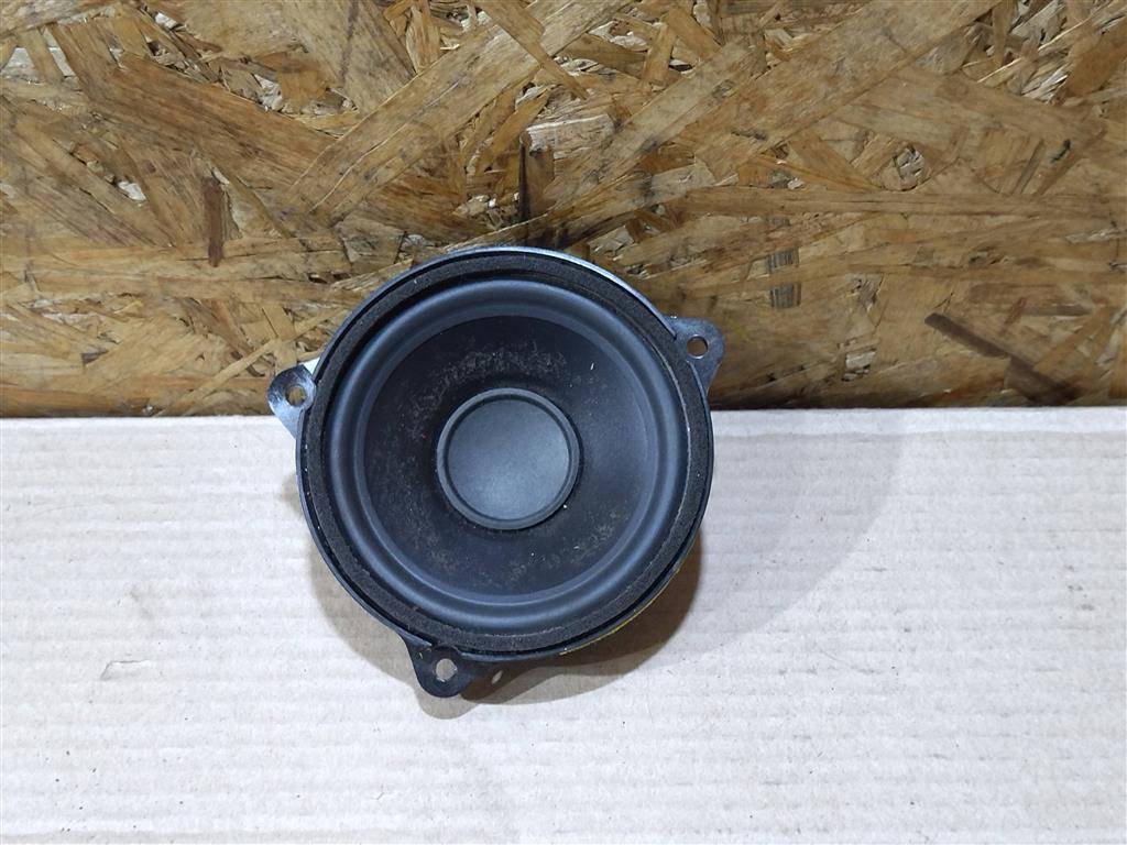 динамик высокочастотный (пищалка) Land Rover Discovery 5 поколение L462 2020, 3.0 л., дизель, АКПП, передний привод, BJ3218808BB, LR025876, C2Z22816, LR025876 - фото №1