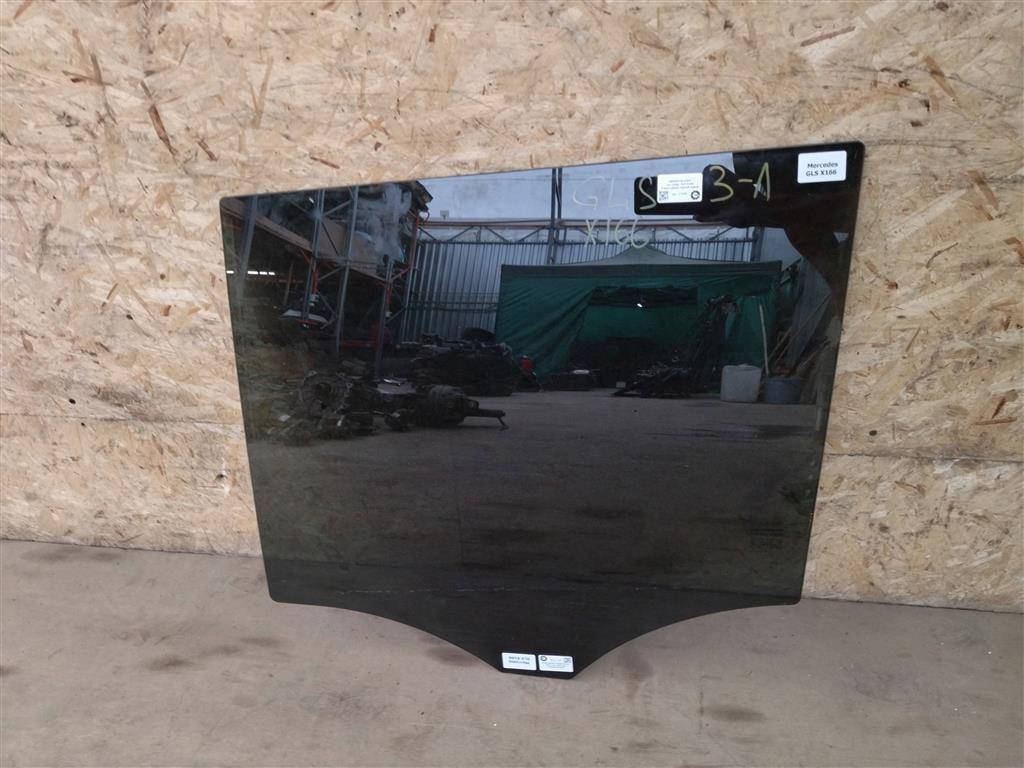 стекло двери задней левой Mercedes-Benz GLS-Класс X166 2018, 3.0 л., CDi, дизель, АКПП, передний привод, A1667352510, A1667352510 - фото №1