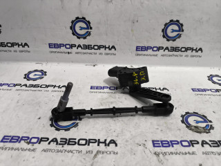 датчик дорожного просвета Bentley Bentayga 1 поколение [рестайлинг] 4V1 2023, 4.0 л., TFSI, DCU, бензин, АКПП, темно-зеленый перламутр, внедорожник 5 дв., полный привод, правый руль, 4M0907503