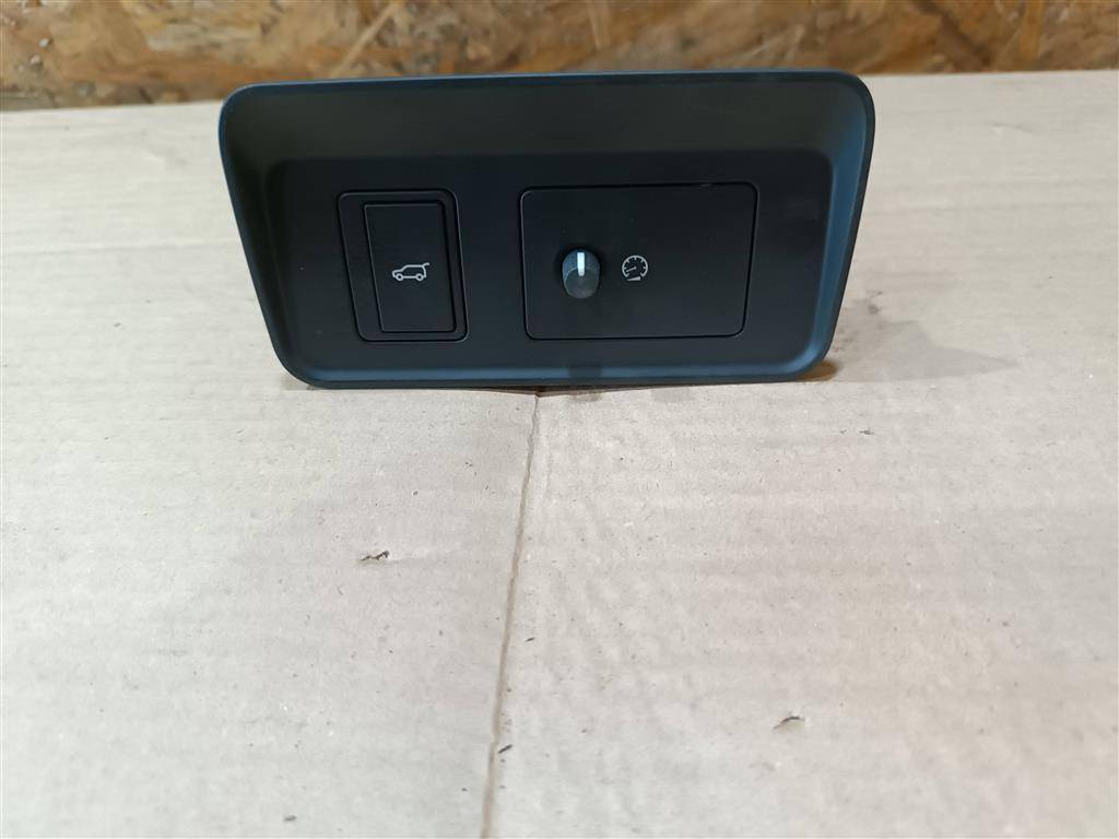 кнопка (выключатель) Land Rover Discovery 5 поколение L462 2020, 3.0 л., дизель, АКПП, передний привод, FK7211654BC, FK7211654BC, GK7211654BA, GK7211654BB, LR060998, LR080113, LR088272, T2H36737 - фото №1
