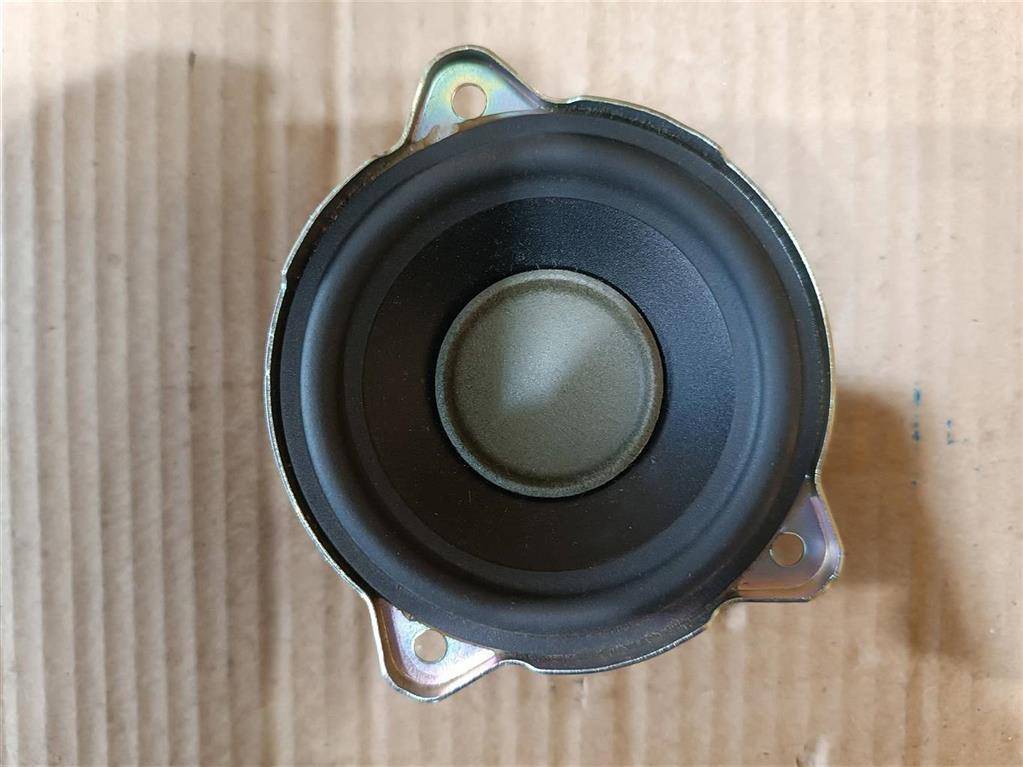 динамик высокочастотный (пищалка) Land Rover Discovery Sport 1 поколение L550 2019, 2.0 л., дизель, АКПП, передний привод, FK7218808BA, BJ3218808CE, FK7218808BA, 430407770132, 43410786426101, EN3VB180304, LR061036 - фото №1