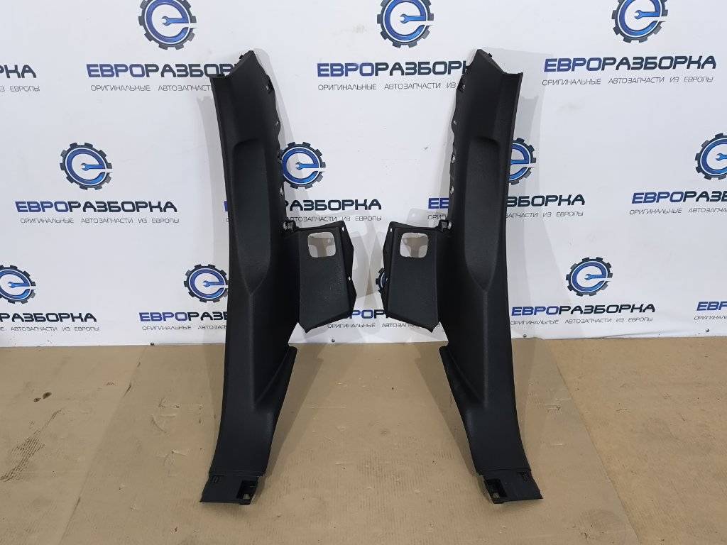 обшивка стойки Audi Q7 4M 2018, 3.0 л., TDi, CZZ, дизель, АКПП, серый, внедорожник 5 дв., полный привод, правый руль, 4M0867767F, 4M0867768F, 4M0867767F4PK, 4M0867768F4PK - фото №1