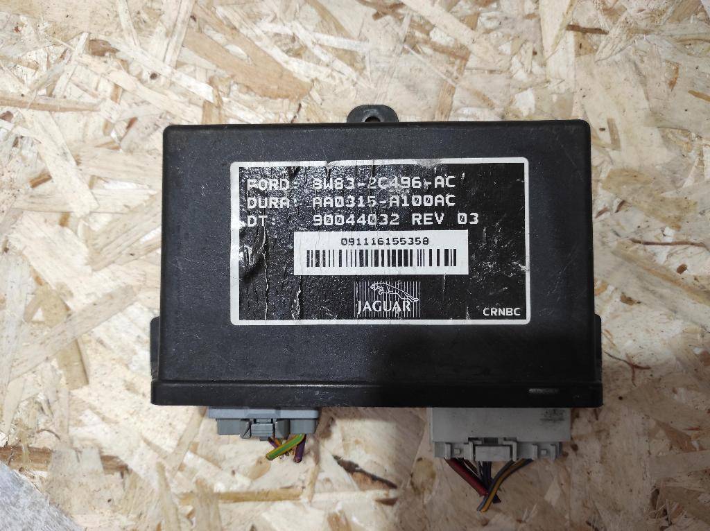 блок управления (другие) Jaguar XJ 4 поколение X351 2010, 3.0 л., дизель, АКПП, передний привод, 8W832C496AC, 8W83-2C496-AC - фото №1