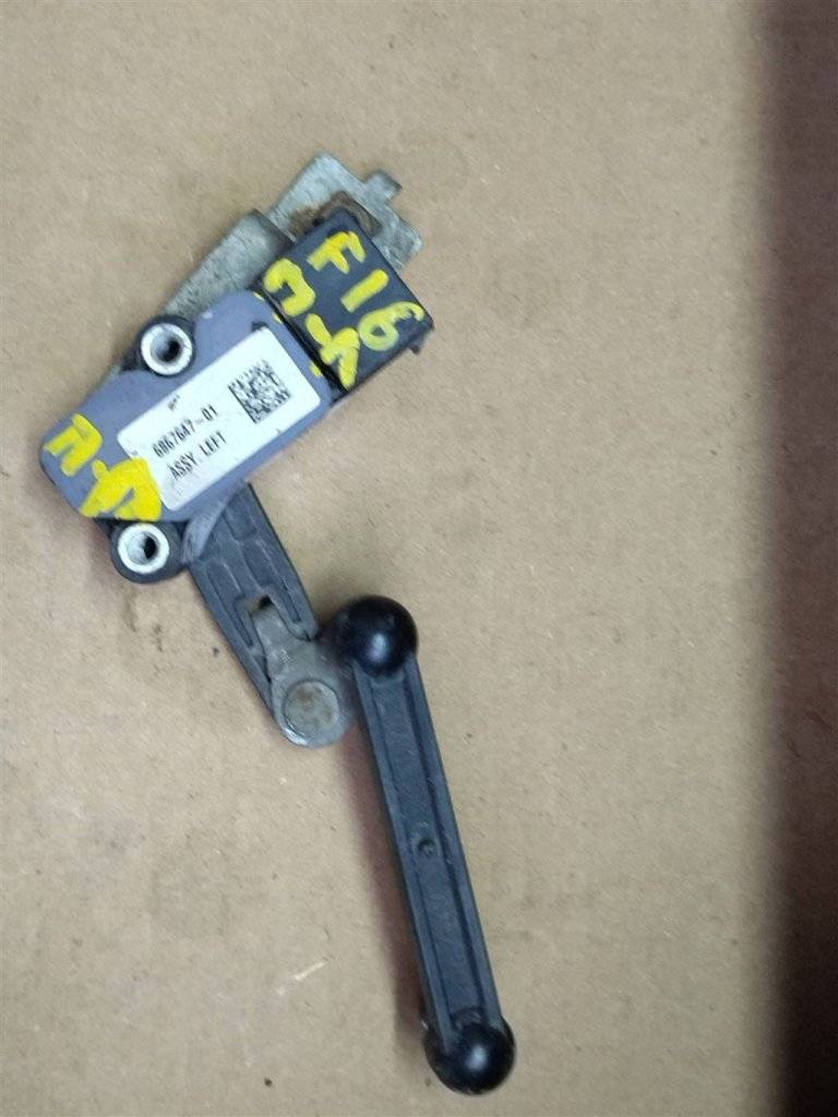 датчик дорожного просвета BMW X6 F16 2015, 3.0 л., D, N57 D30 C, дизель, АКПП, внедорожник 5 дв., полный привод, 6867647, 6867647 - фото №1