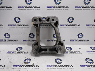 кронштейн (крепление) Bentley Bentayga 1 поколение [рестайлинг] 4V1 2023, 4.0 л., TFSI, DCU, бензин, АКПП, темно-зеленый перламутр, внедорожник 5 дв., полный привод, правый руль, 36A803946