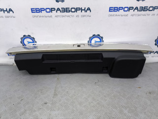 накладка внутренняя на заднюю панель кузова Audi Q7 4M [2-й рестайлинг] 4M 2025, 3.0 л., TFSI, DCB, бензин, АКПП, y9t metallic mythical black, внедорожник 5 дв., полный привод, правый руль, 4M0864483P, 4M0864483K, 4M0864483P, 4M0864483F, 4M0864483B