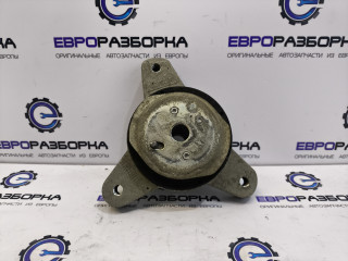 подушка крепления КПП Maserati Levante 1 поколение M161 2019, 3.0 л., бензин, АКПП, 670106865