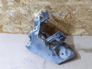 кронштейн двигателя Bentley Continental GT 1 поколение 2007, 6.0 л., бензин, АКПП, передний привод, 3W0199307F, 3W0199307F