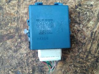 блок управления центральным замком Toyota Land Cruiser J200 [рестайлинг] 2015, АКПП, передний привод, правый руль, 8597060070, 8597060070