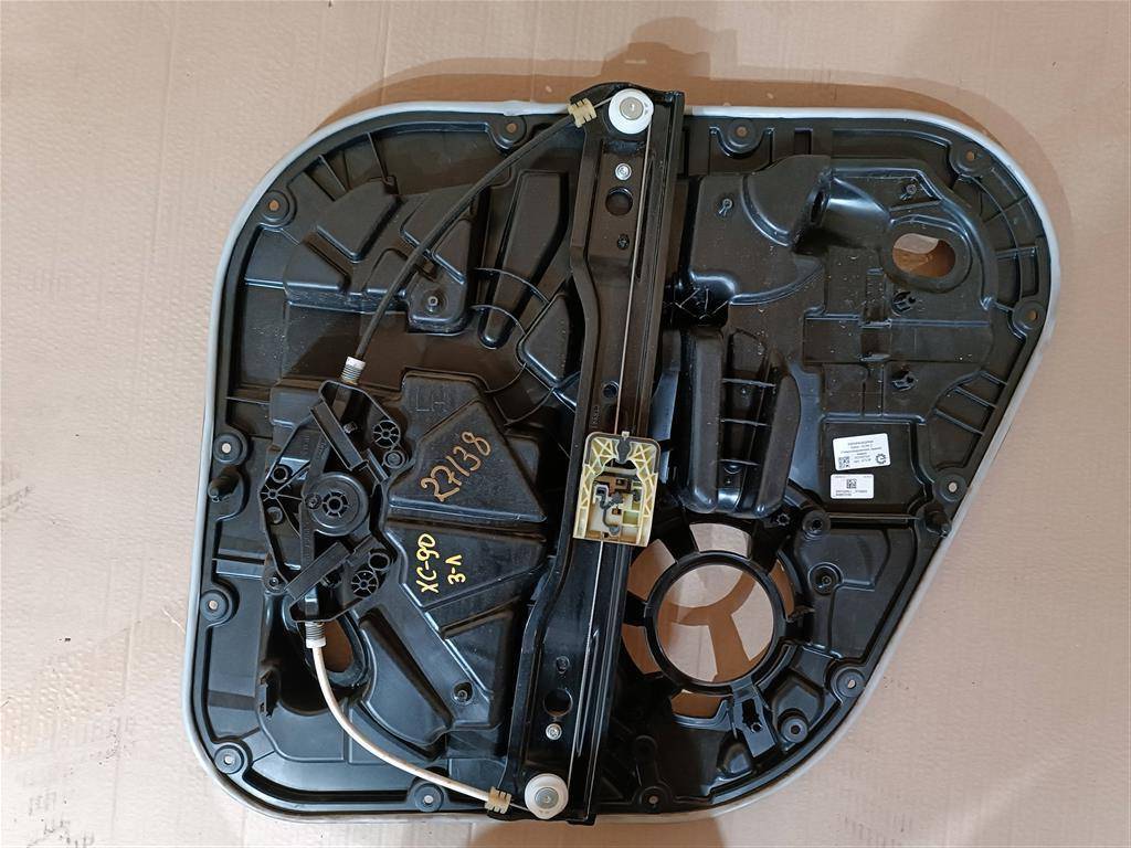 стеклоподъемник задний левый Volvo XC90 2 поколение 2019, 2.0 л., дизель, АКПП, передний привод, 31349764, 31349764 - фото №1