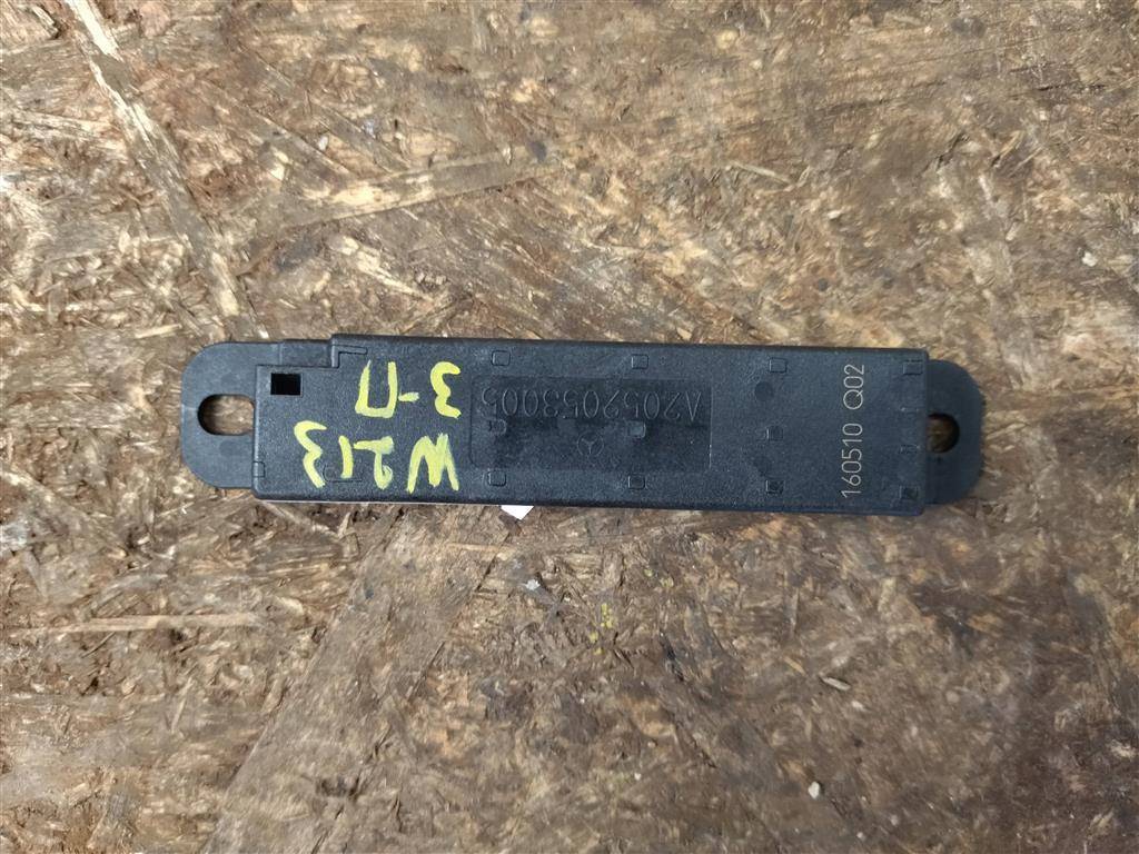 антенна Mercedes-Benz E-Класс W213/S213/C238/A238 W213 2017, 2.0 л., CDi, дизель, АКПП, задний привод, A2059053005, A2059053005, A1668200075, A1679050901 - фото №1