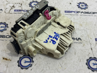 замок двери задней левой Jeep Grand Cherokee 4 поколение [рестайлинг] WK2 2014, 3.0 л., CRD, дизель, АКПП, передний привод, 04589923AF