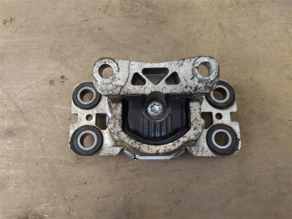Подушка крепления ДВС Land Rover Discovery Sport 1 поколение L550 2016, 2.0 л., дизель, АКПП, передний привод, LR061456, LR061456, EJ327M121AD, J9C3963 - фото №1