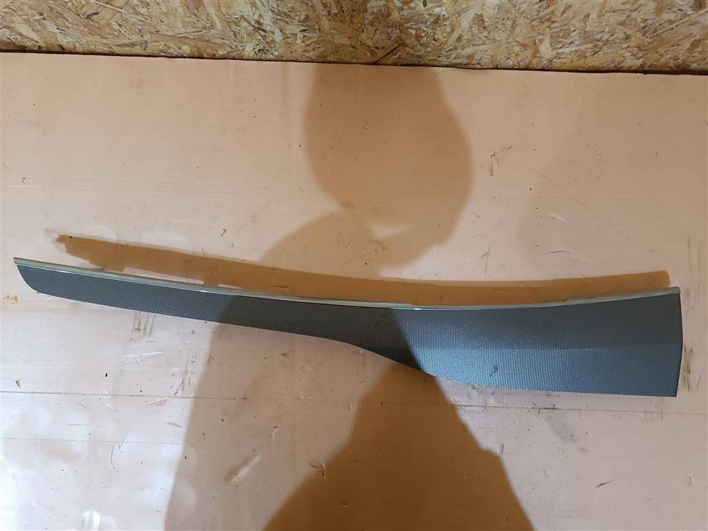 накладка двери (крышки) багажника Volvo XC90 2 поколение 2019, 2.0 л., дизель, АКПП, передний привод, 31366441, 31366441 - фото №1