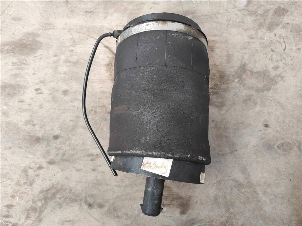 пневмоподушка Land Rover Range Rover 4 поколение L405 2015, 4.4 л., дизель, АКПП, полный привод, правый руль, CPLA5580AB, LR034262, CPLA5580AB - фото №1