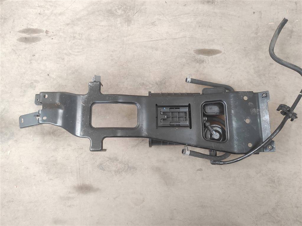 адсорбер Lexus RX 4 поколение 2017, 3.0 л., бензин, АКПП, передний привод, 7770448070, 7770448070 - фото №1