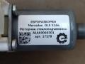 моторчик стеклоподъемника Mercedes-Benz GLS-Класс X166 2018, 3.0 л., CDi, дизель, АКПП, передний привод, A1669060201, A1669060201 - фото №4