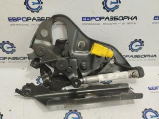 петля капота правая Audi Q7 4M 2018, 3.0 л., дизель, АКПП, полный привод, правый руль, 4M0823302