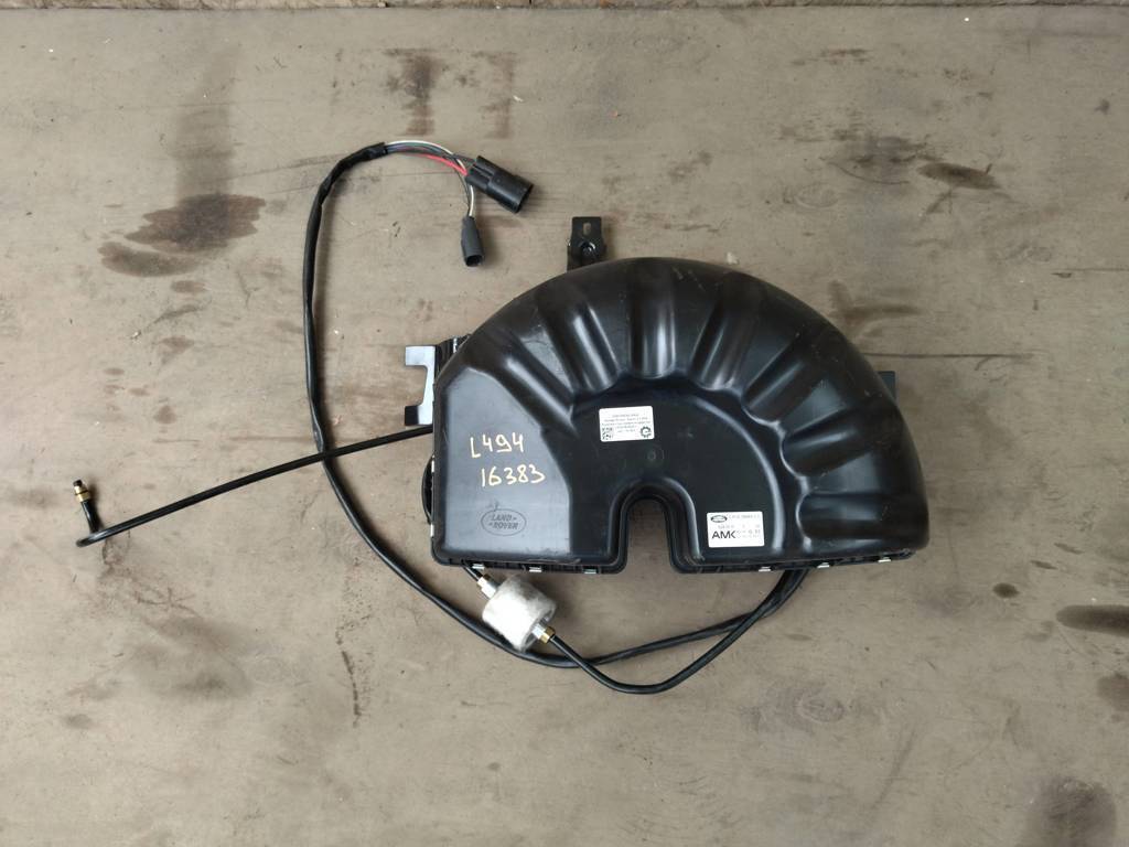 компрессор пневмоподвески Land Rover Range Rover Sport 2 поколение L494 2014, 5.0 л., бензин, АКПП, передний привод, CPLA3B484CC, CPLA3B484CC, A50146537, CPLA3B484AD, CPLA3B484CB, LR037070, LR047172, LR056304, CPLA3B44CD, CPLA3B484CD, LR044566, LR069691, LR108984 - фото №1