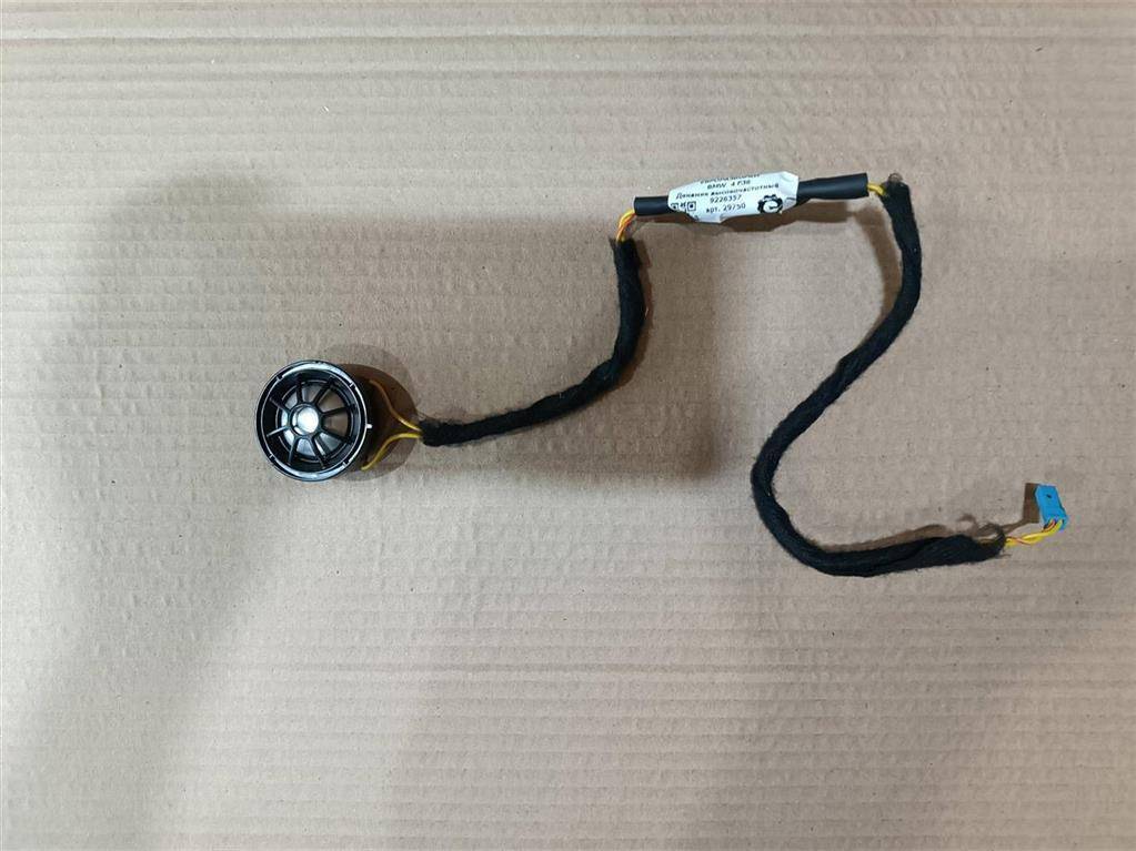 динамик BMW 4 серия F32/F33 2016, 2.0 л., дизель, АКПП, передний привод, 65139226357, 65139226358 - фото №1