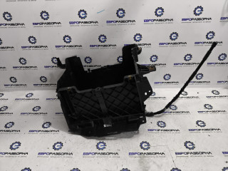 полка аккумулятора Renault Megane 3 поколение 2010, 1.5 л., АКПП, передний привод, 244460010R