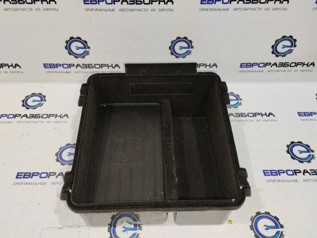 Беспроводное зарядное устройство Audi Q7 4M 2018, 3.0 л., TDi, CZZ, дизель, АКПП, серый, внедорожник 5 дв., полный привод, правый руль, 4M0035502A - фото №1