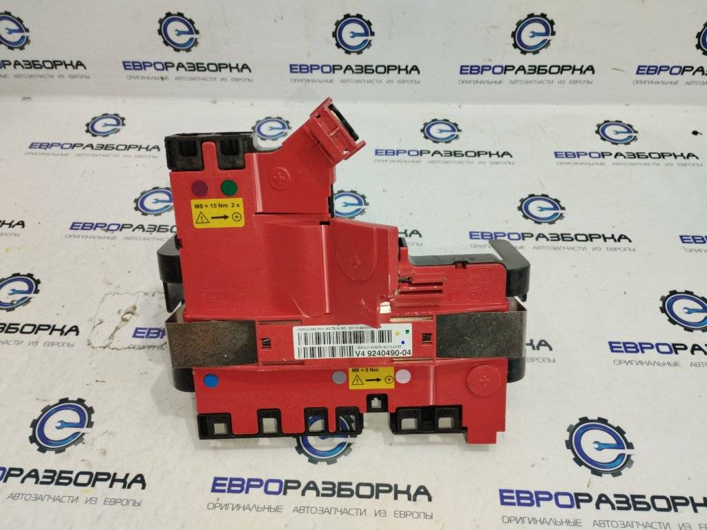 Клема плюсовая с перапатроном BMW M6 Gran Coupe F06 2014, 4.4 л., i, S63 B44 B, бензин, АКПП, silverstone metallic a29, купе, правый руль, 9240490, 61149240490, 61142464211, 2464211 - фото №1