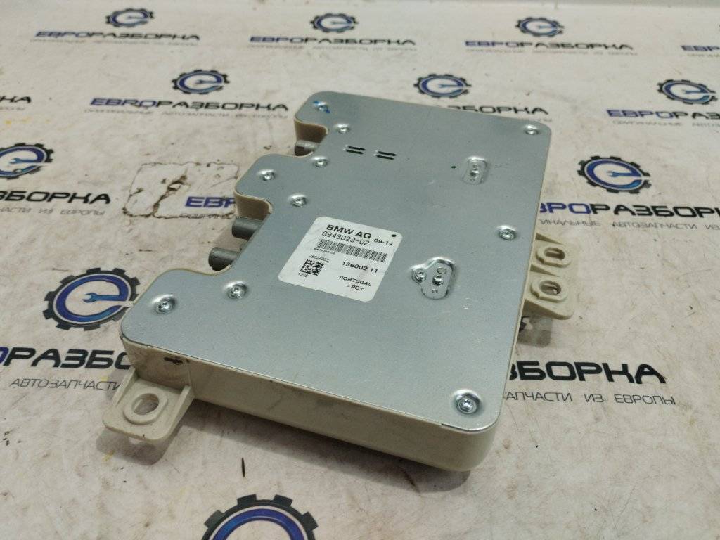 усилитель антенны BMW M6 Gran Coupe F06 2014, 4.4 л., i, S63 B44 B, бензин, АКПП, silverstone metallic a29, купе, правый руль, 6943023, 65209396827, 9396827, 65209396830, 9396830 - фото №1