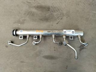 топливная рампа BMW M5 F90 2018, 4.0 л., бензин, АКПП, передний привод, 13537852403, 13537852404