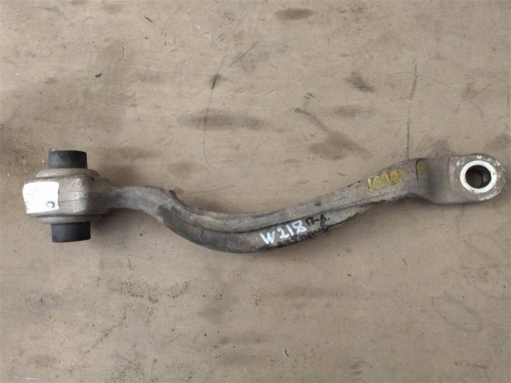 рычаг передний левый Mercedes-Benz CLS-Класс C218/X218 W218 2012, 3.0 л., CDi, дизель, АКПП, передний привод, A2183301111, A2183301111 - фото №1