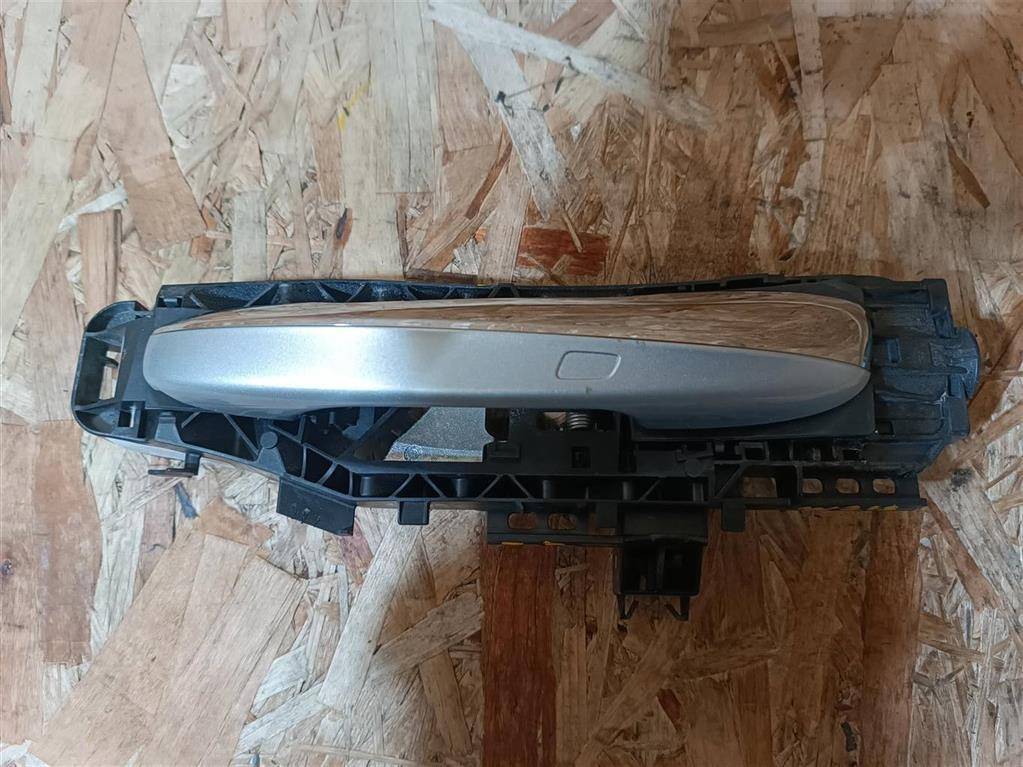 ручка наружная задняя левая Mercedes-Benz E-Класс W213/S213/C238/A238 W213 2017, 2.0 л., CDi, дизель, АКПП, передний привод, A0997602100, A0997602100, 01050963300E, 0997600734, A0997601359, A0997601500, A0997601700, A0997601900, A0997607300, A0997601501, A0997601559 - фото №1