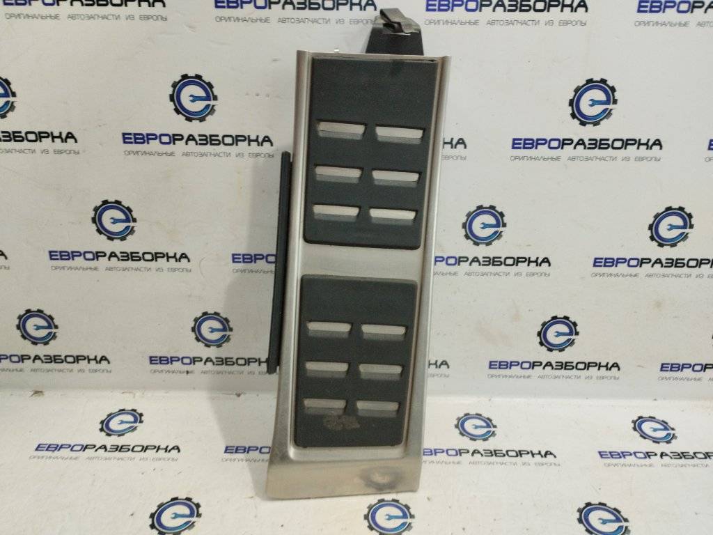 обшивка салона Audi S8 D4 2013, 4.0 л., TFSI, АКПП, передний привод, 4H1858657B - фото №1