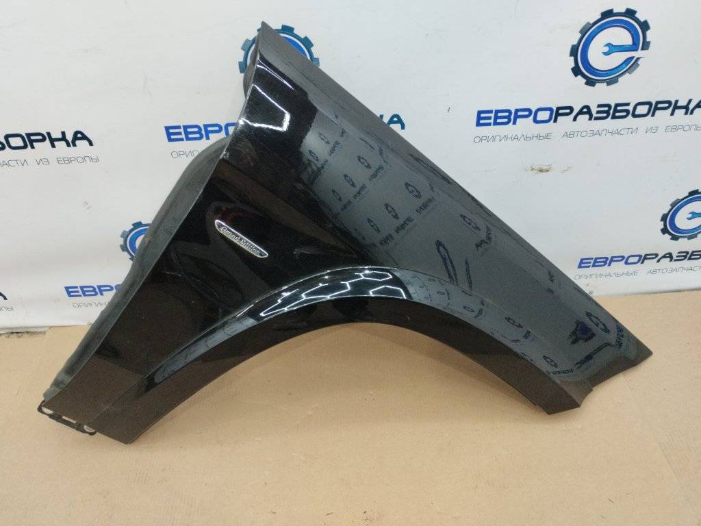 крыло переднее правое Mercedes-Benz GLS-Класс X166 2018, 3.0 л., CDi, дизель, АКПП, передний привод, A1668802800 - фото №1