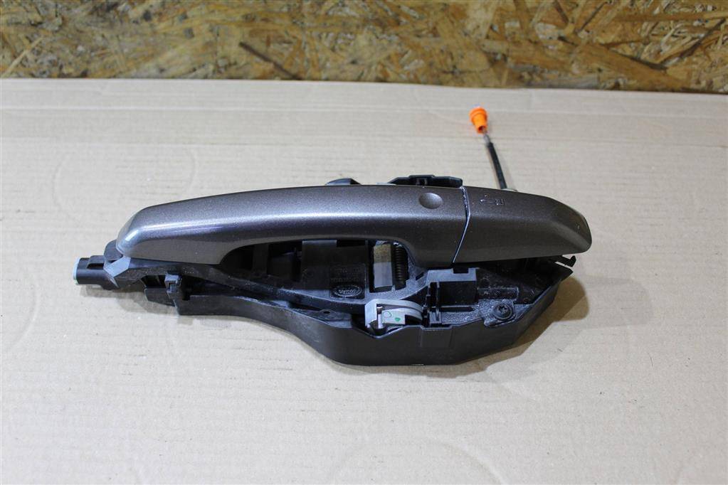 ручка наружная Jaguar XE 1 поколение X760 2015, 2.0 л., дизель, АКПП, передний привод, FK72224A80AA, T4N11925, FK72224A80AA, LR070991 - фото №1
