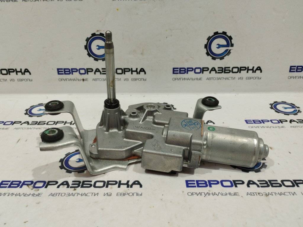 моторчик передних стеклоочистителей (дворников) BMW 1 серия F40 2021, 2.0 л., бензин, АКПП, хетчбэк 5 дв., правый руль, 67638495516, 8495516 - фото №1