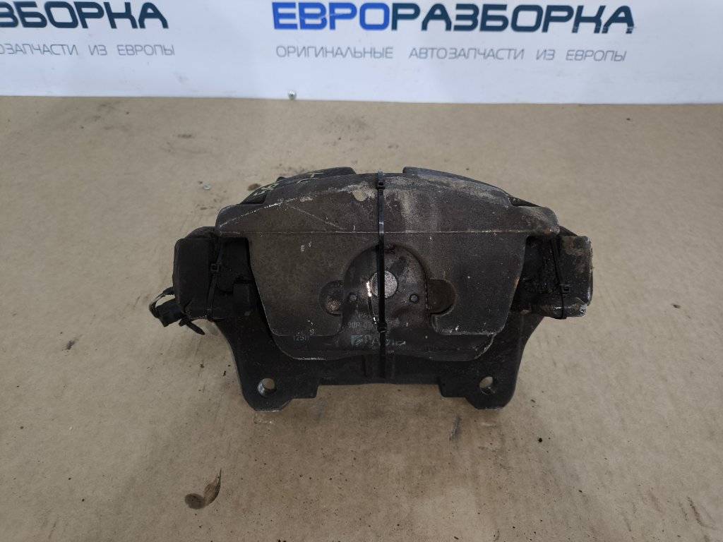 суппорт передний левый Land Rover Range Rover Velar 1 поколение L560 2018, 2.0 л., бензин, АКПП, передний привод, LR064684, GX732B302CA, T2H7447 - фото №1