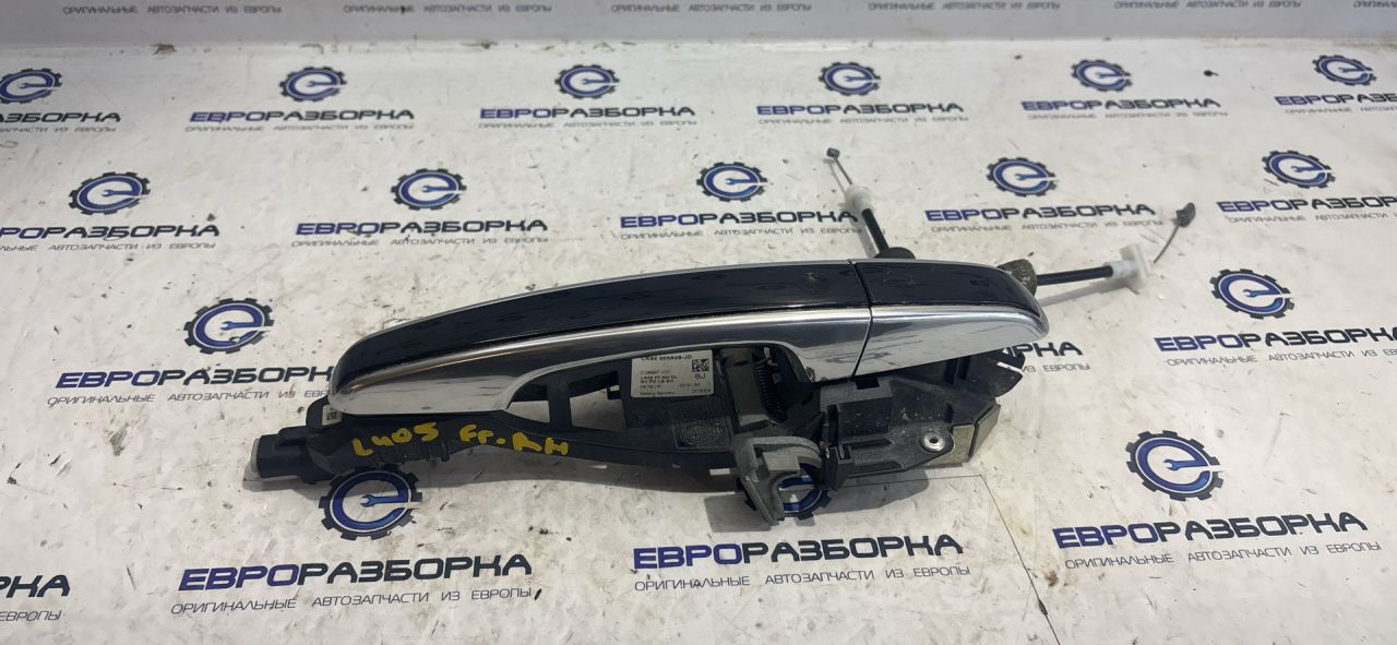 ручка наружная Land Rover Range Rover 4 поколение L405 2015, 4.4 л., дизель, АКПП, полный привод, правый руль, CK52203A28JD - фото №1