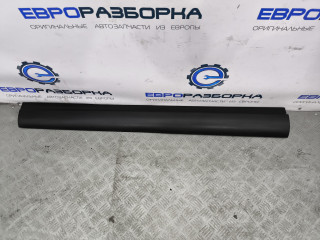 молдинг двери передней левой Maserati Levante 1 поколение M161 2019, 3.0 л., бензин, АКПП, 670035236