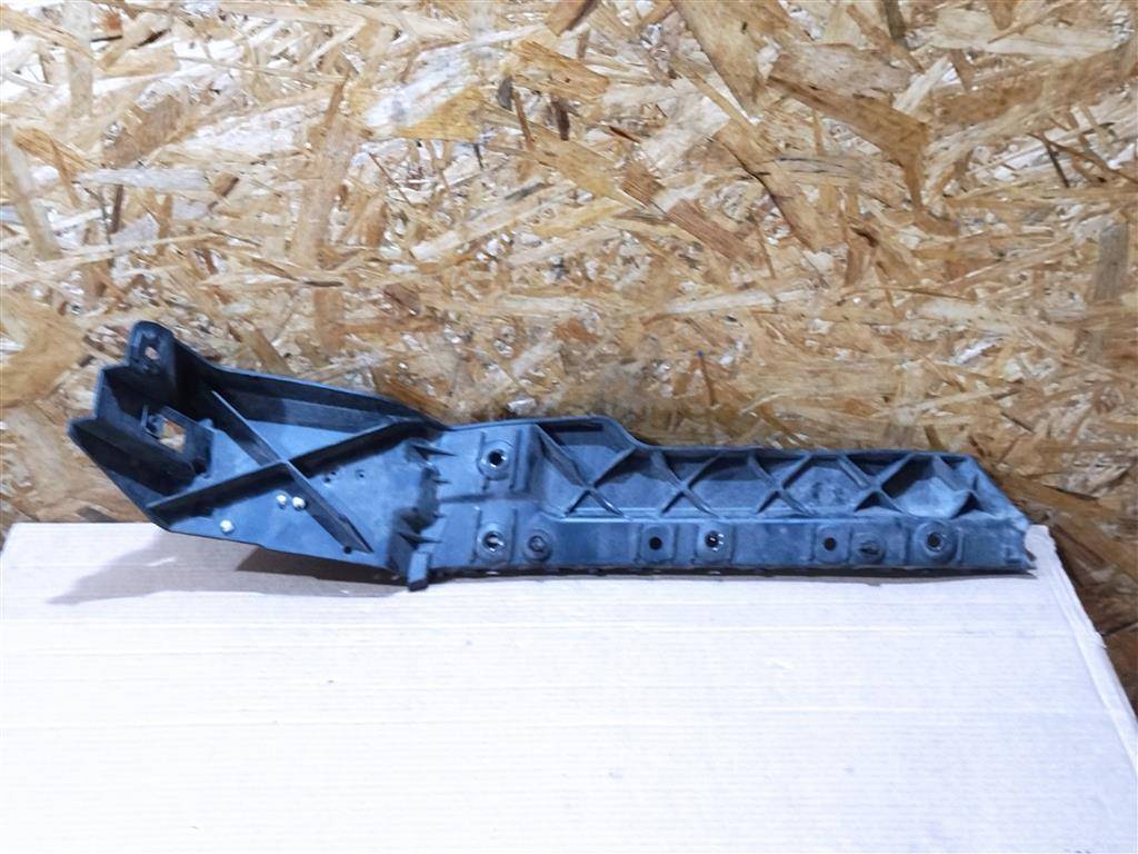 крепление бампера Land Rover Range Rover Sport 2 поколение L494 2017, 3.0 л., дизель, АКПП, передний привод, DK6217A881A, LR055887, DK6217A881A, DK6217A881AC, LR045181 - фото №1