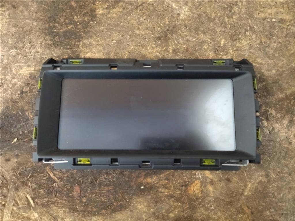 монитор мультимедиа Jaguar F-Pace 1 поколение X761 2018, 3.0 л., дизель, АКПП, передний привод, GX6319C299AC, LR088626, GX6319C299AC, DK6210E889AG, DK6210E889AH, DK6210E889AK, DK6210E889AM, LR042120, LR051633, LR056225, LR059954, LR084442, LR084443, T2H24567 - фото №1