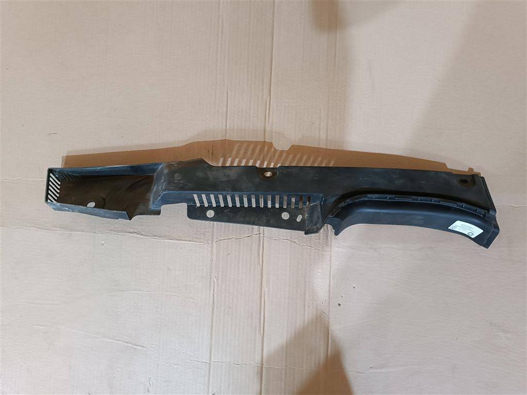 накладка колесной арки передний левый Volvo XC90 2 поколение 2019, 2.0 л., бензин, АКПП, передний привод, 31371763, 31371763 - фото №1